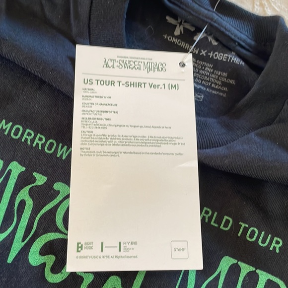 TXT World Tour T-shirt - Picture 5 of 9